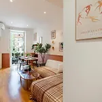 New! Remodeled In The Heart Of Nice, 3 Min, 2br, Ac, Elevator, Amazing Little Terrace, Location! Nice