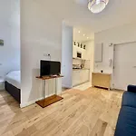 Charming Studio In The Heart Of Nice