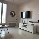 Studio 2 Liberation Proche Tram