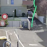 Calme Et Paisible, Climatise Avec Terrasse Au Dernier Etage, 100m Du Tramway Et 20 Min De La Promenade Des Nice