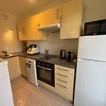 Cozy Studio Apt With Balcony Close To Garibaldi