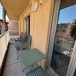 Cozy Studio Apt With Balcony Close To Garibaldi