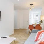 Apartment Large & Confort 2 Bdr Renovated *