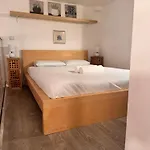 Holiday home Tranquil With Mezzanine In Carre Dor