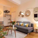 Charming Flat, Fully Equipped, Air Conditioning, Only 300m - La Loge Apartment