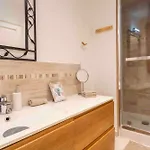 Apartment Charming Flat, Fully Equipped, Air Conditioning, Only 300m - La Loge *