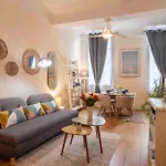 Apartment Charming Flat, Fully Equipped, Air Conditioning, Only 300m - La Loge