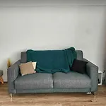 Nice Centre Studio Renove Avec Emplacement Central