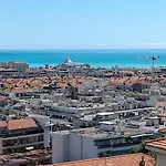 Nice, Vue Mer Et Panoramique