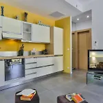 My Casa - France 82 D - 2 - Terrace - 1 Min To The Sea Apartment Nice