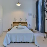My Casa - Garib - Place Garibaldi - 4 Bedrooms - Balcony Apartment *