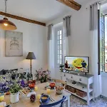 My Casa - Garib - Place Garibaldi - 4 Bedrooms - Balcony