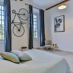 My Casa - Garib - Place Garibaldi - 4 Bedrooms - Balcony Apartment *