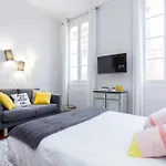 My Casa - Droite - Bright In The Old Town