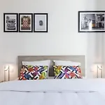 Moulin - Stunning 1 Bedroom Apt On The Port