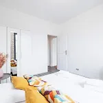 Olivetto - Superb City Center Apartment With Ac