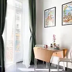 Charmant, Hyper Centre, A 3min Centre Apartment