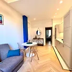 Old Town Vibes - 5min To Sea - Ac & Breakfast Apartment