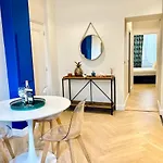 Apartment Old Town Vibes - 5min To Sea - Ac & Breakfast *