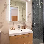 Apartment Iconic Ap4460 By Riviera Homes *