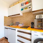 Vue Parking Clim Apartment *