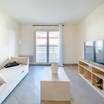Cozy 2p Port De Garage Apartment