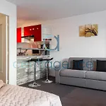Fleurs - Studio Tout Equipe - Proche Mer