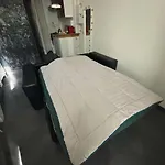 Charmant, Hyper Centre, A 3min Centre Apartment *
