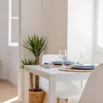 Neuf 2 Pieces Port Apartment