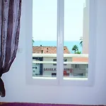 Comfy 2 Min To - Ac Apartment *