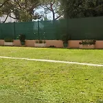 Superbe Rez De Jardin Dans Residence Au Calme