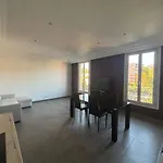3-r Bright, Within 15 Min Walk Apartment *