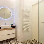 Nice-flat-nice Apartment *