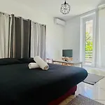 Grand Studio Dans Villa - Emplacement Unique - Proche Mer - Clim - Grande Terrasse