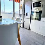 Floor With Sea View, Clim And Veranda Apartment *