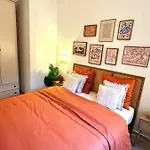 Chic & Cosy Proche Apartment *