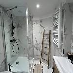 Apartment Confort Proche Du Port Nice