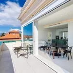 New - Sea View - Splendid Apartment