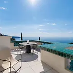 New - Sea View - Splendid