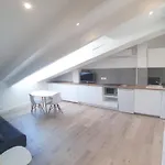 Apartment A Meyerbeer