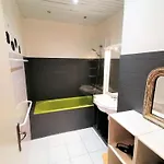 110m2 Plein Centre Apartment *