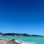Rubis De Promenade Des Anglais