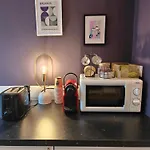 Spacious New Apt Near Promenade Up To 6 With Ac