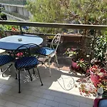 Studio Nice Colline Avec Parking Prive