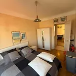 Charming Riviera Top-Floor Apartment Near The Beach