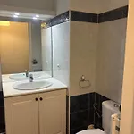Apartment Calif, Face Tram Proche