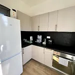 Studio Proche Mer, Avec Terrasse Et Parking