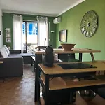 A At Apartment Nice