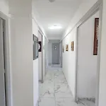 Apartment Spacieux 3 Et Balcon *