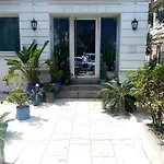 Extra Spacious Apartment 5 Min Walk To Sea & Tram